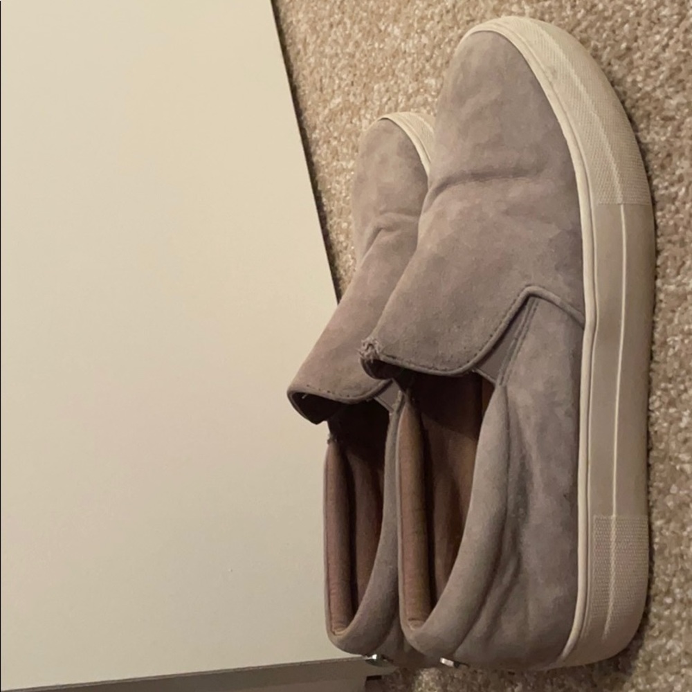 Grey Steve maddens!